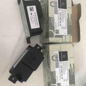 BÌNH ĐIỆN PHỤ MERCEDES Mercedes Benz W205 C200 C220 C250 C300 C400