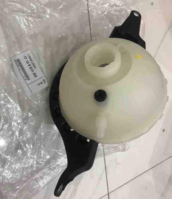 BÌNH NƯỚC PHỤ BMW 520i 528i F10 F07