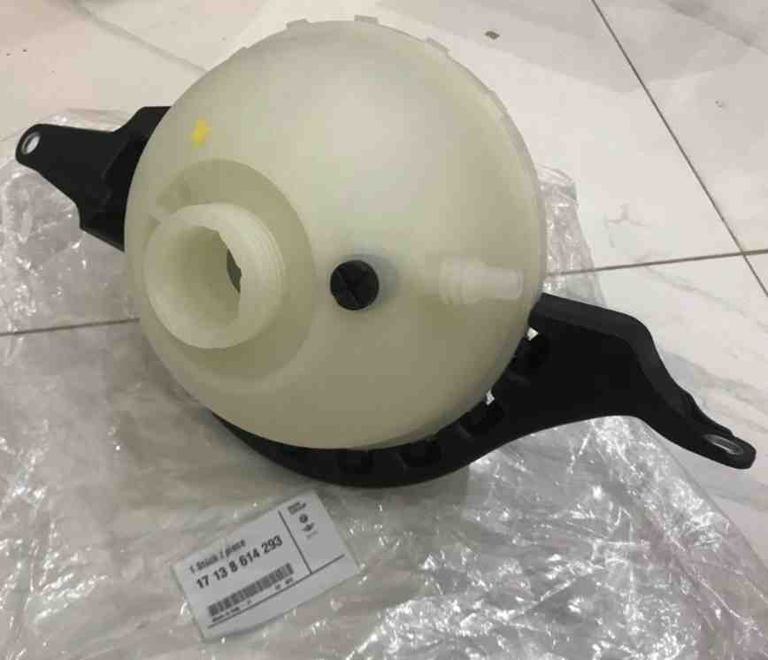 BÌNH NƯỚC PHỤ BMW 520i 528i F10 F07