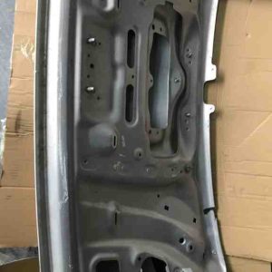 CÁNH CỬA HẬU AUDI Q3