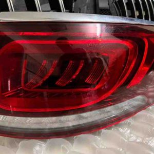 ĐÈN HẬU NGOÀI PHẢI MERCEDES GLS