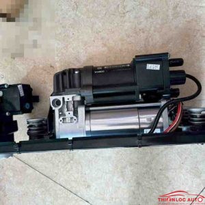 Bơm nâng gầm BMW 750i 2014,