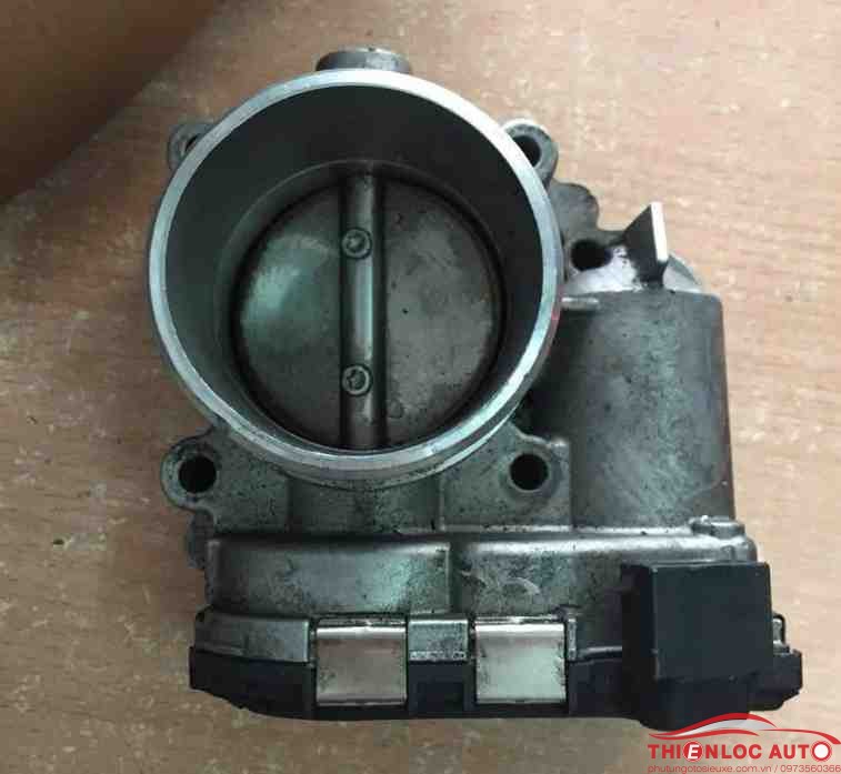 CỤM BƯỚM GA MERCEDES C230, W203