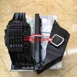 BÀN ĐAPJ CHÂN GA MERCEDES W204 W222