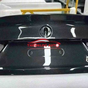 CỐP (HẬU) SAU BMW F10 .