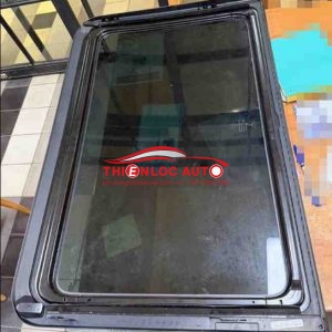 KÍNH CỬA SỔ TRỜI PEUGEOT 3008 5008